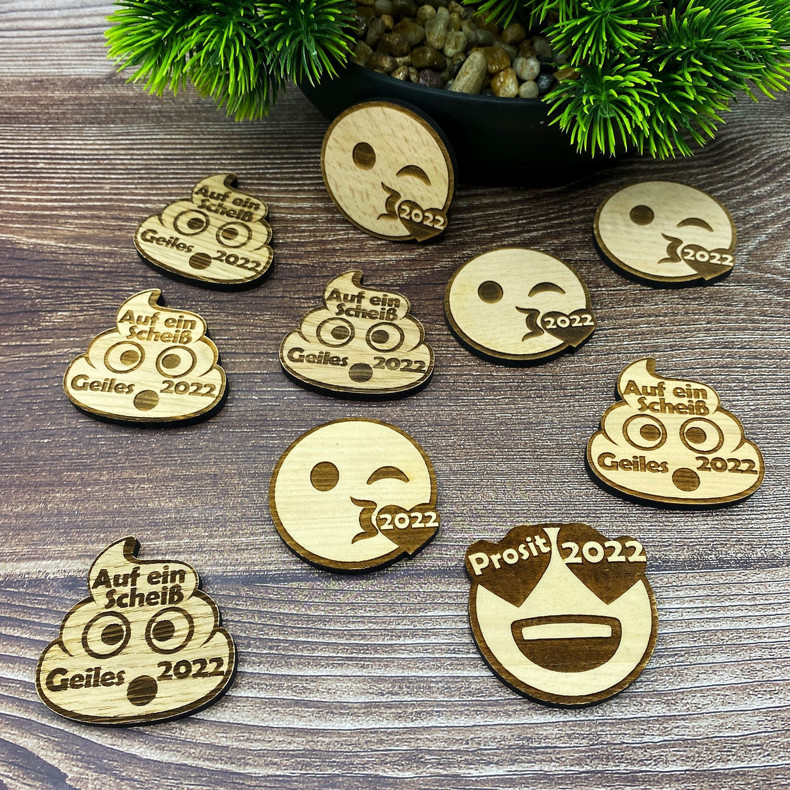 Glücksbringer aus Holz | Wurmis-Holzdeko - Glücksbringer für Neujahr - Prosit Neujahrwünsche, Silvester Glücksbringer