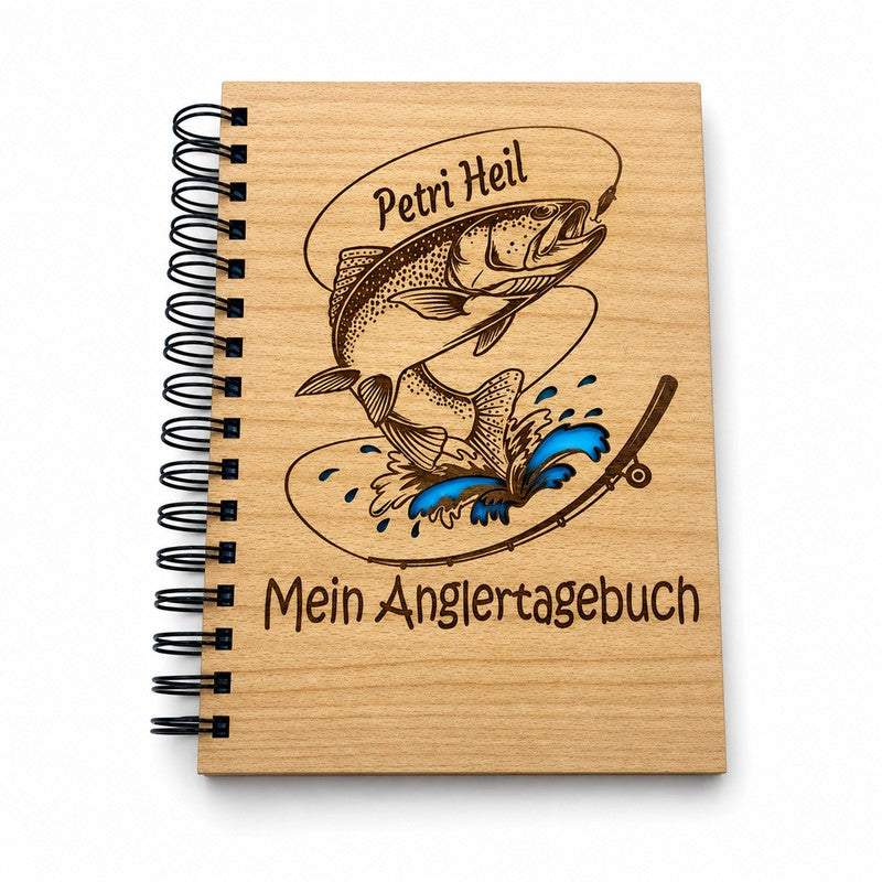 Geschenk für Fischer - Anglertagebuch mit Forelle als Gravur am Holzcover