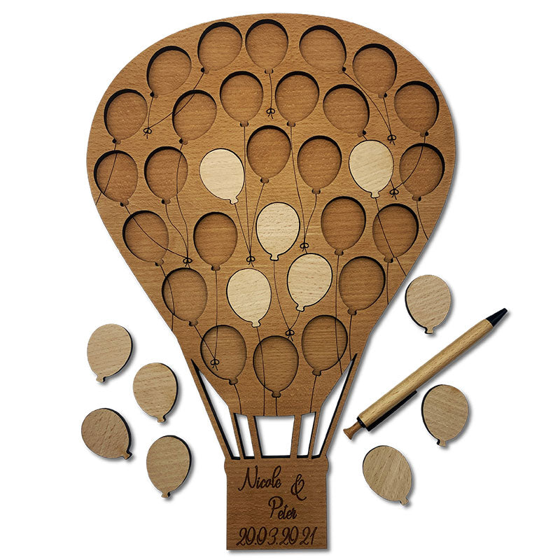 Alternatives Hochzeitsgästebuch aus Holz mit beschriftbaren Holzballons