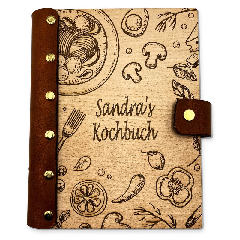 Kochbuch aus Holz und Leder mit individueller Gravur auf einem Holzumschlag