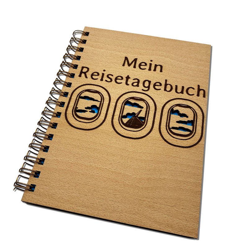Reisetagebuch mit Gravur auf Holzbuch