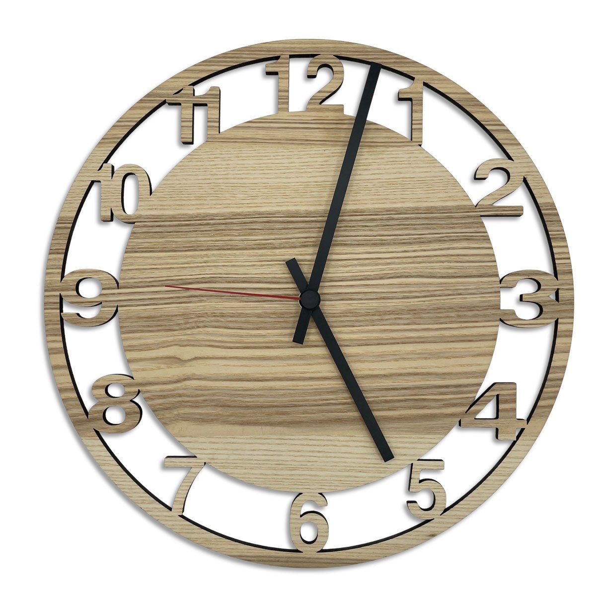 Wanduhr Digits aus Holz – ausgeschnittene Zahlen, modernes Design, handgefertigt in Österreich - Wanduhren aus Holz
