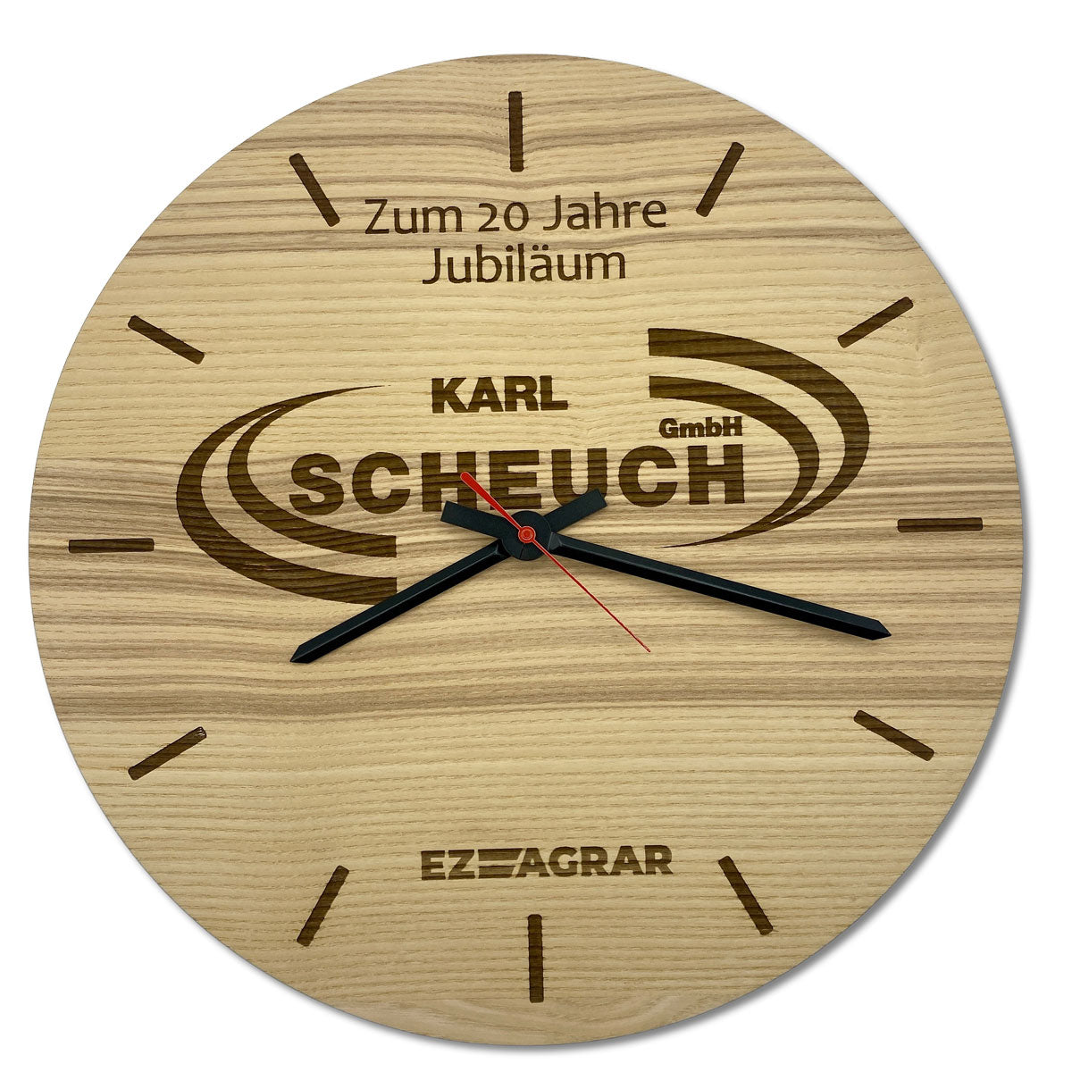 Nachhaltige Holz-Wanduhr als Werbegeschenk mit Gravur