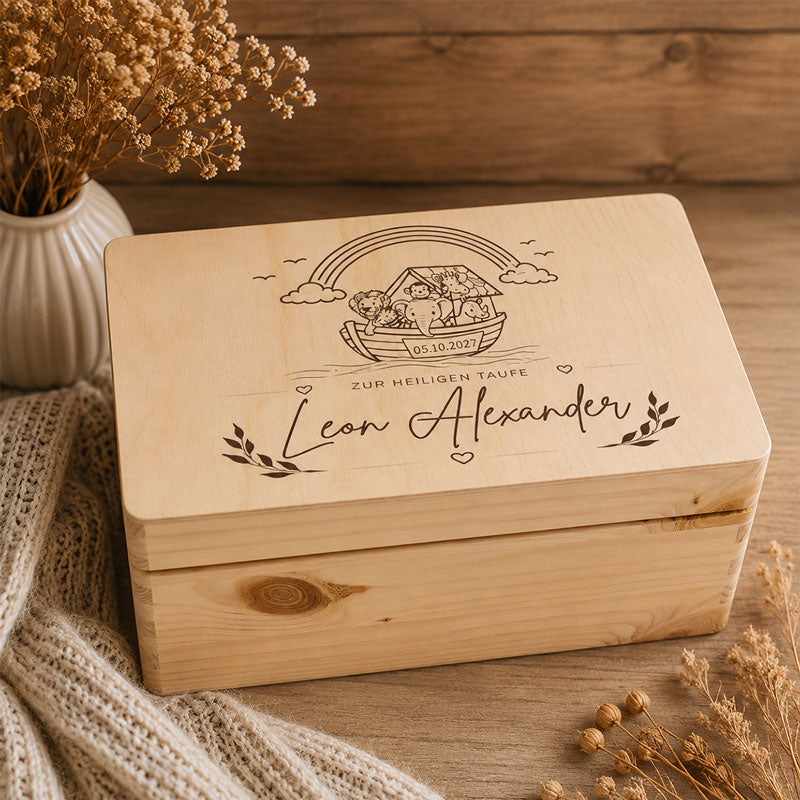 Personalisierte Erinnerungsbox aus Holz als Geschenk zur Taufe - Holzbox mit Gravur