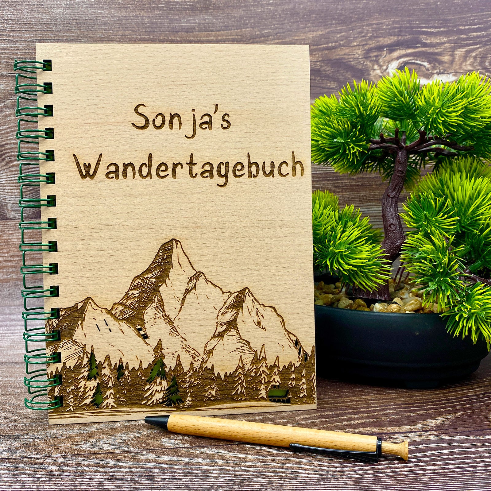 Wandertagebuch aus Holz - Geschenke aus Holz