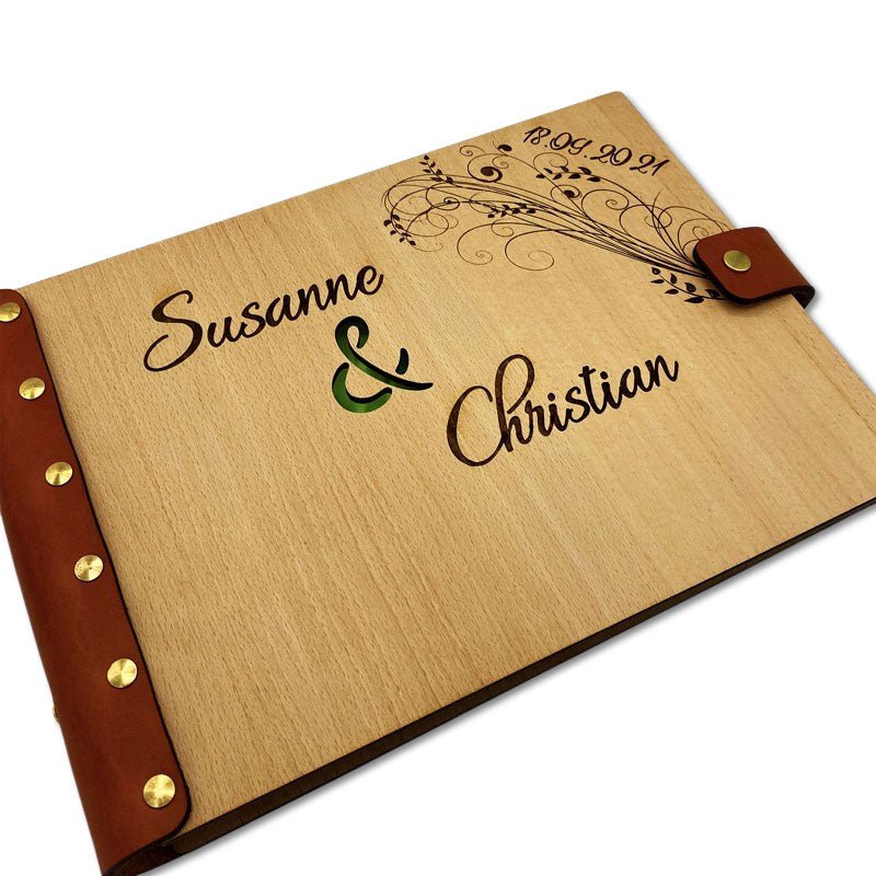 Hocheit Gästebuch aus Holz mit Gravur