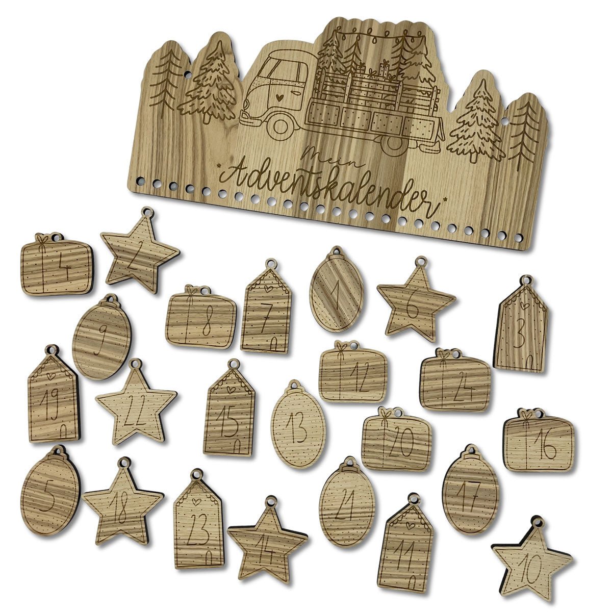 Adventskalender aus Holz mit Truck-Motiv, beladen mit Christbäumen und Geschenken - mit Holzziffern für Säckchen 