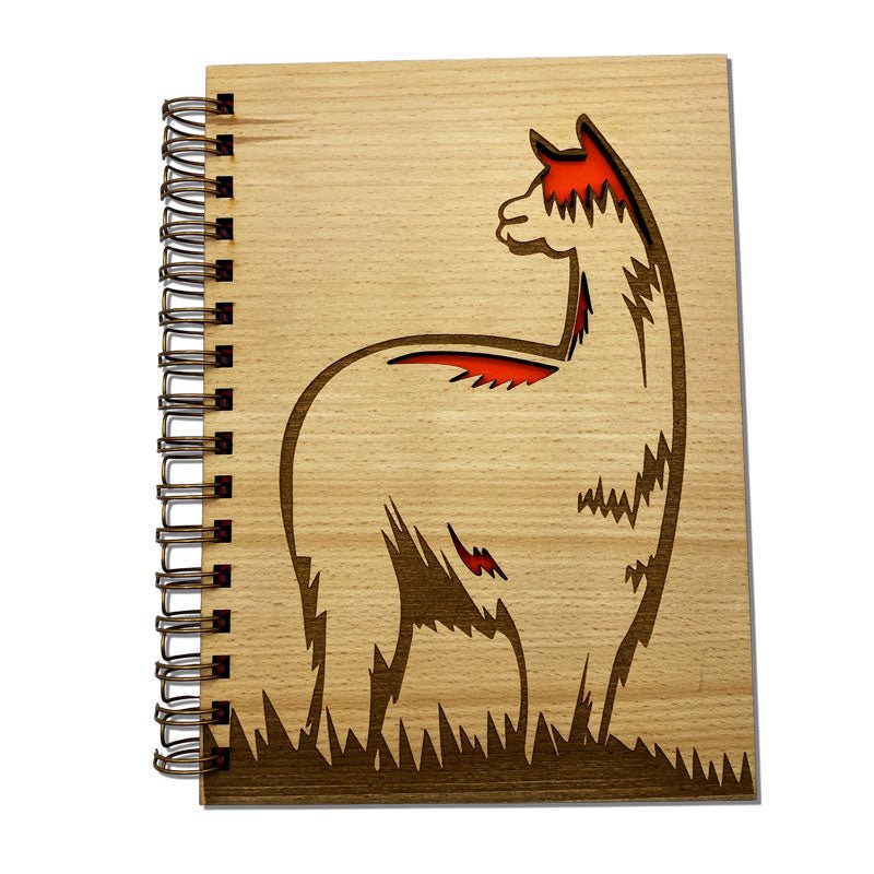 Witziges Notizbuch aus Holz mit süßem Alpakamotiv auf dem Cover