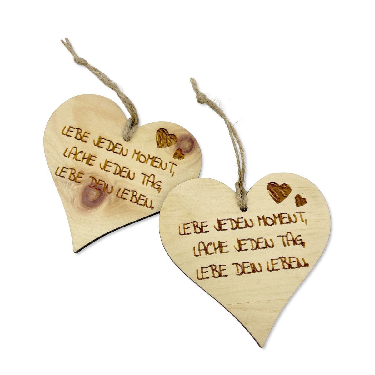 Natürliches Holzherz mit Lebensspruch und Bändchen – duftendes Geschenk aus Österreich - Holz Herz mit Spruch