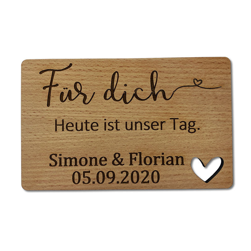 Personalisierte Hochzeitseinladung aus Buchenholz mit Lasergravur