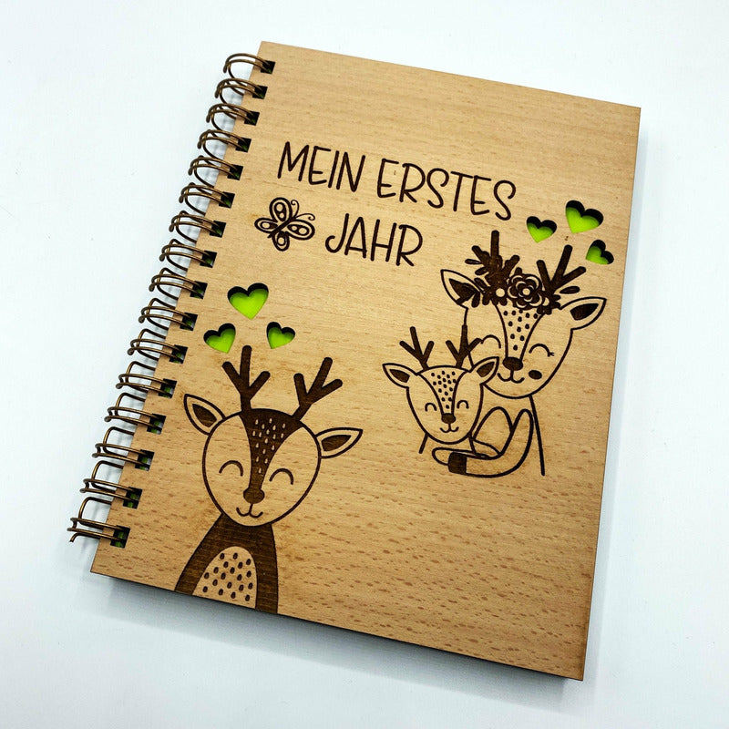 Babybuch aus Holz