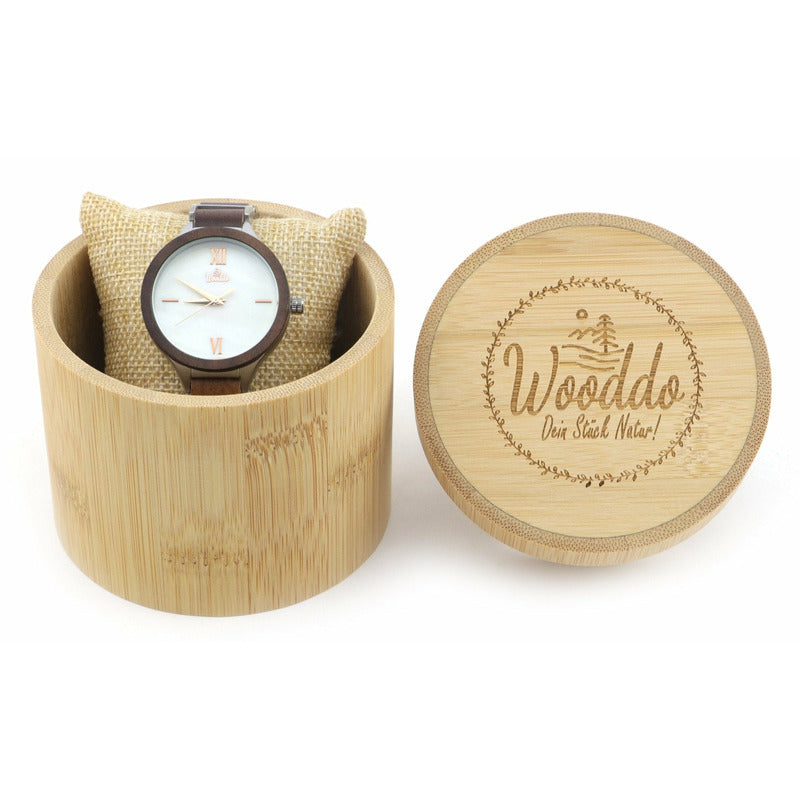 Armbanduhr mit schoener Verpackung