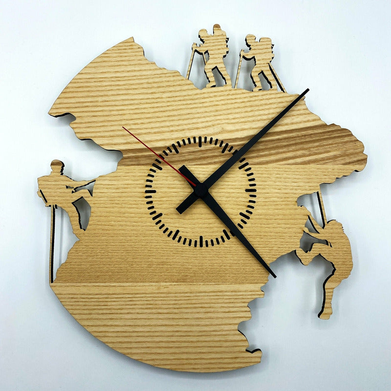 Wanduhr Gipfelstürmer - Wurmis-Holzdeko