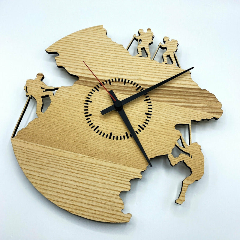 Wanduhr Gipfelstürmer - Wurmis-Holzdeko